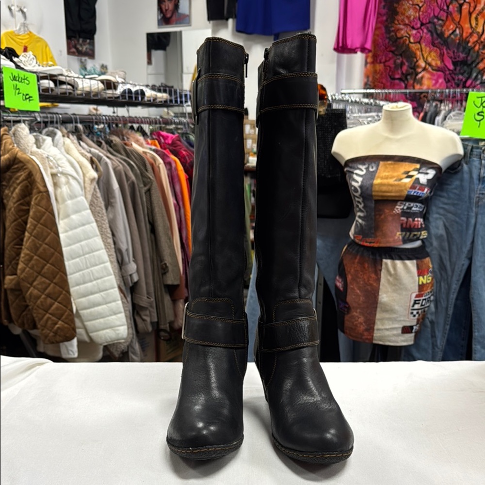 BOC Black Heeled Boots with Textured Leather Finish - Picture 2 of 12